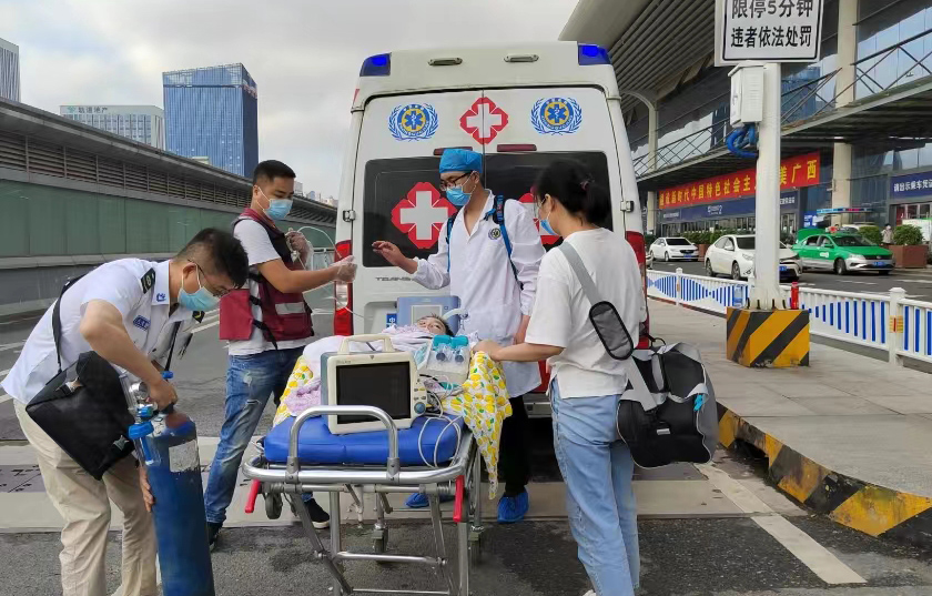 元江救护车出租公司